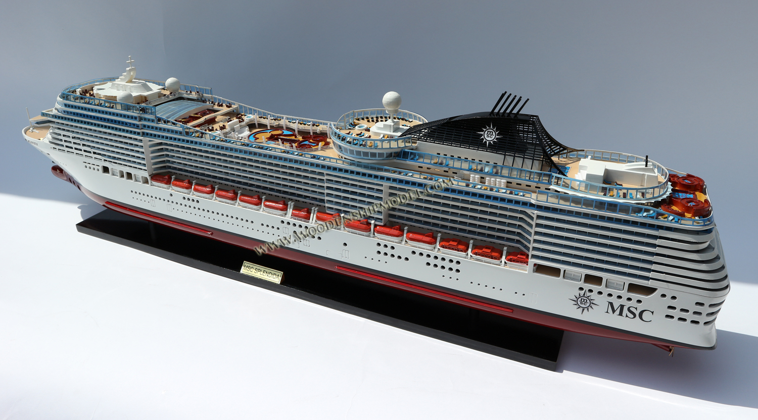 ship model MSC Splendida, model ship MSC Splendida, wooden ship model MSC Splendida,hand-made ship MSC Splendida, model ship MSC Splendida, world  renaissance, MSC Splendida display model, display model SeaBreeze, MSC Splendida wooden ship model