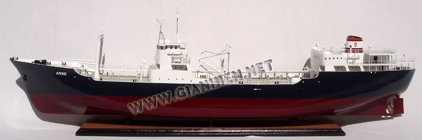 Anne Oil - Chemical Tanker Model