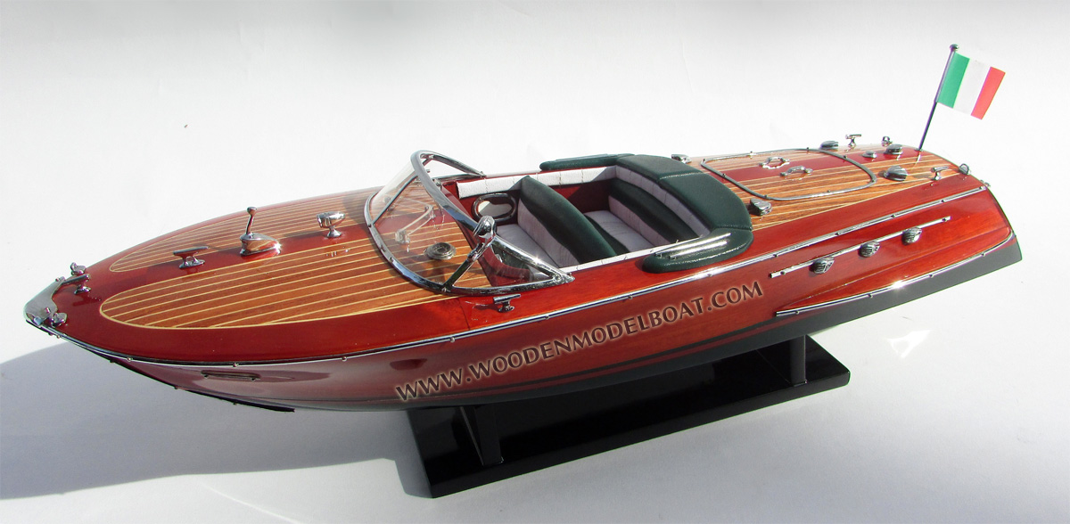 Riva Ariston, Riva Ariston speed boat, Riva Ariston boat model, Riva Ariston wooden model boat, Riva Ariston handmade, Riva Ariston handcrafted, Italia boats, handcrafted Riva Ariston, Quality model boat Riva Ariston, scale model boat Riva Ariston, display model boat Riva Ariston, wooden model boat