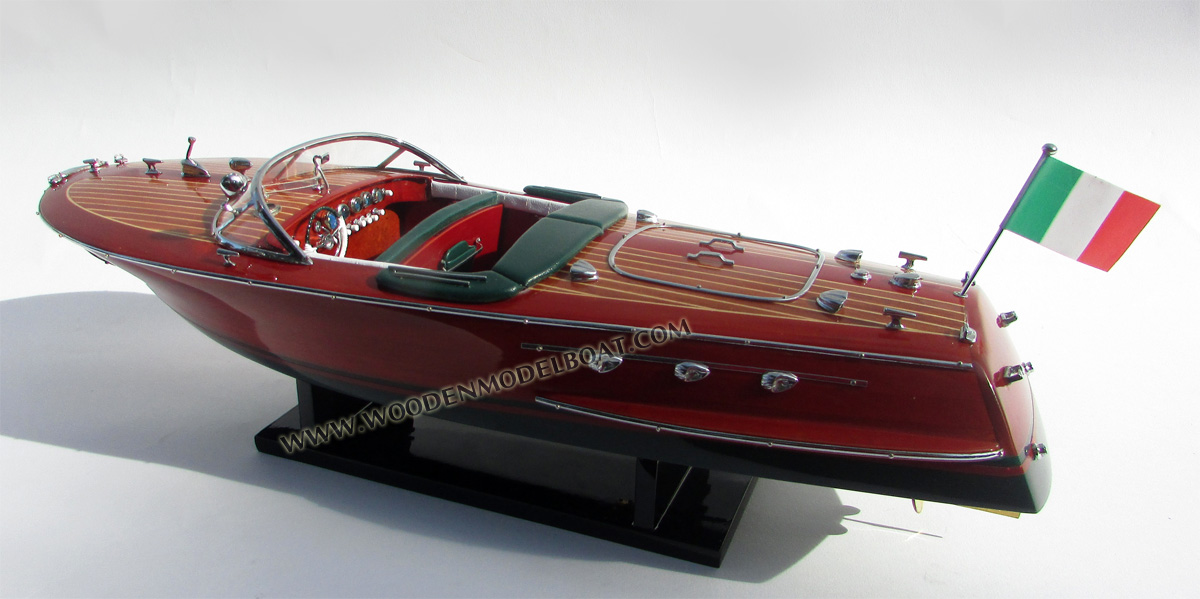 Riva Ariston, Riva Ariston speed boat, Riva Ariston boat model, Riva Ariston wooden model boat, Riva Ariston handmade, Riva Ariston handcrafted, Italia boats, handcrafted Riva Ariston, Quality model boat Riva Ariston, scale model boat Riva Ariston, display model boat Riva Ariston, wooden model boat