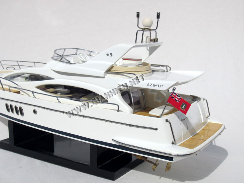 Azimut 68 