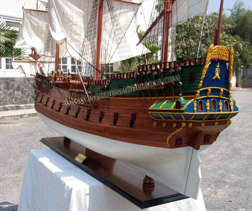 Batavia, Batavia tall ship, Batavia historic ship, Batavia wooden model ship, Batavia model handicrafted ship, Batavia model handicraft boat, Batavia wooden model boat handicraft, model historic ship Batavia, model handicrafted ship Batavia, historic ship Batavia, Replica ship model Batavia, scale model ship Batavia