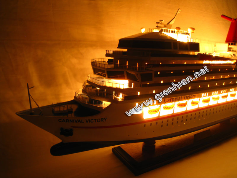 Model Ship Carnival Victory bow