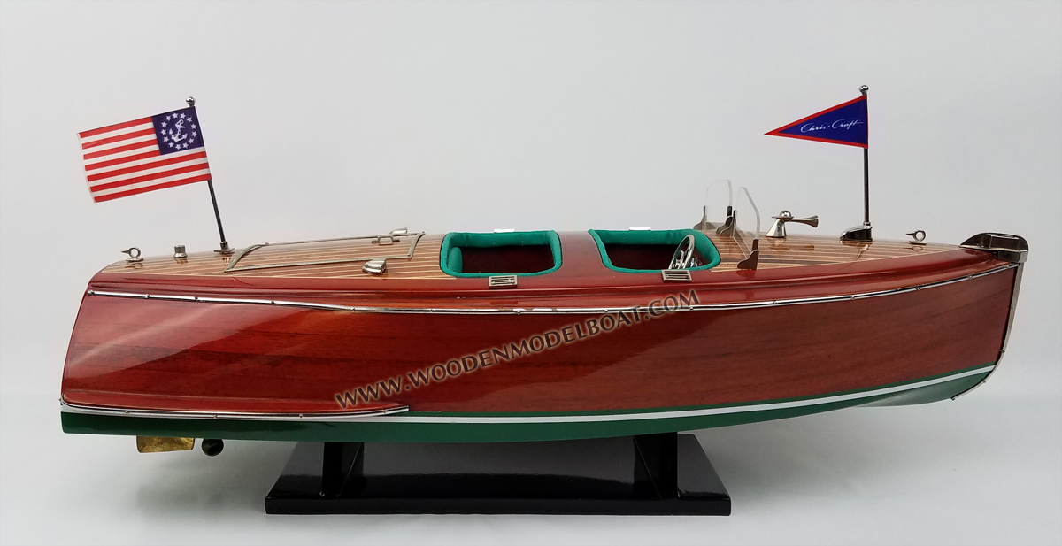 chris craft deluxe model, model boat chris craft, wooden model boat chris craft deluxe, deluxe chris craft boat, wooden boat chris craft, wooden model boat chris craft deluxe, hand-crafted chris craft model boat, MODEL BOAT CHRIS CRAFT DELUXE RUNABOUT 1942, Chris Craft DELUXE RUNABOUT 1942 model American speed boat, Chris Craft DELUXE RUNABOUT 1942 wooden ship model