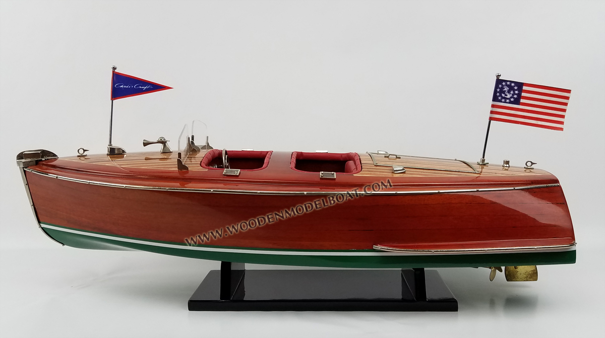 chris craft deluxe model, model boat chris craft, wooden model boat chris craft deluxe, deluxe chris craft boat, wooden boat chris craft, wooden model boat chris craft deluxe, hand-crafted chris craft model boat, MODEL BOAT CHRIS CRAFT DELUXE RUNABOUT 1942, Chris Craft DELUXE RUNABOUT 1942 model American speed boat, Chris Craft DELUXE RUNABOUT 1942 wooden ship model