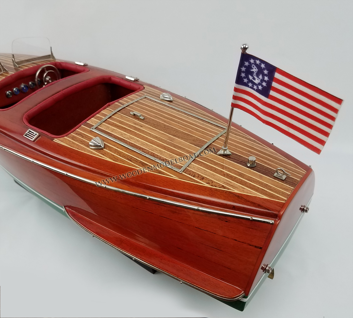 chris craft deluxe model, model boat chris craft, wooden model boat chris craft deluxe, deluxe chris craft boat, wooden boat chris craft, wooden model boat chris craft deluxe, hand-crafted chris craft model boat, MODEL BOAT CHRIS CRAFT DELUXE RUNABOUT 1942, Chris Craft DELUXE RUNABOUT 1942 model American speed boat, Chris Craft DELUXE RUNABOUT 1942 wooden ship model