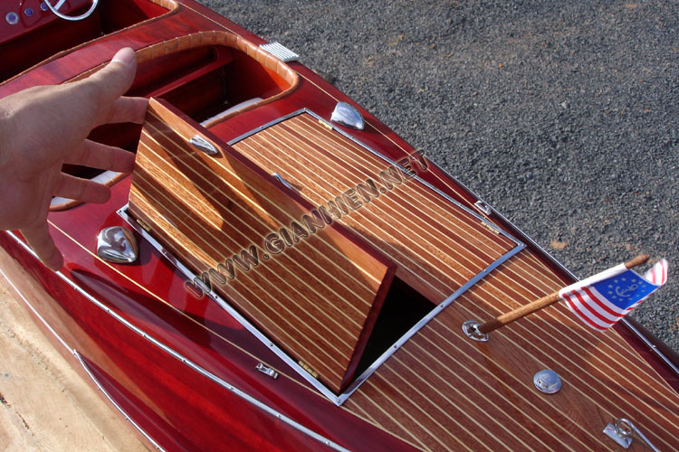 Chris Craft 1940 hatch ready RC, Chris Craft barrel back 1940, wooden model boat CHRIS CRAFT 1940, Chris Craft 1940 wooden model boat, Chris Craft 1940 American speed boat, Chris Craft 1940 custom model boat, model boat runabout 1940, wooden model boat CHRIS CRAFT runabout 1940, chris craft runabout model boat, handcrafted Chirs Craft model boat, woodenmodelboat chris craft, chris craft model for display, chris craft boat, american chris craft model boat, 1940 19' Chris Craft Barrel Back Runabout. model chris craft barrel back, Classic Chris Craft Barrel Back 1940's RC ready