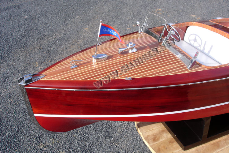 Chris Craft 1940 bow and deck, Chris Craft barrel back 1940, wooden model boat CHRIS CRAFT 1940, Chris Craft 1940 wooden model boat, Chris Craft 1940 American speed boat, Chris Craft 1940 custom model boat, model boat runabout 1940, wooden model boat CHRIS CRAFT runabout 1940, chris craft runabout model boat, handcrafted Chirs Craft model boat, woodenmodelboat chris craft, chris craft model for display, chris craft boat, american chris craft model boat, 1940 19' Chris Craft Barrel Back Runabout. model chris craft barrel back, Classic Chris Craft Barrel Back 1940's RC ready