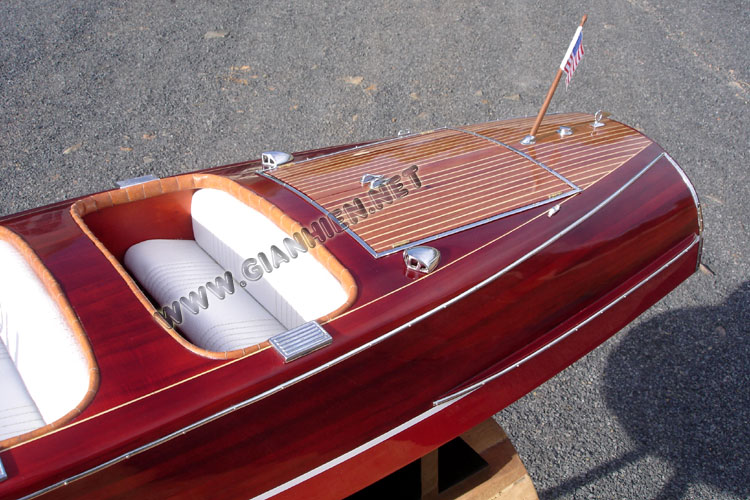 Chris Craft barrel back 1940, wooden model boat CHRIS CRAFT 1940, Chris Craft 1940 wooden model boat, Chris Craft 1940 American speed boat, Chris Craft 1940 custom model boat, model boat runabout 1940, wooden model boat CHRIS CRAFT runabout 1940, chris craft runabout model boat, handcrafted Chirs Craft model boat, woodenmodelboat chris craft, chris craft model for display, chris craft boat, american chris craft model boat, 1940 19' Chris Craft Barrel Back Runabout. model chris craft barrel back, Classic Chris Craft Barrel Back 1940's RC ready