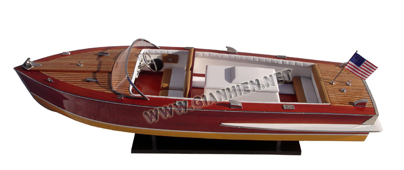 CHRIS CRAFT HOLIDAY