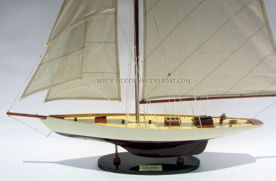 MODEL YACHT COLUMBIA AMERICA CUP COLLECTION, Model yacht Columbia, Columbia AMERICA'S CUP COLLECTION, Columbia craft boat, Columbia J-class yacht, Columbia designed by Charles Ernest Nicholson, Columbia built in 1933 by Camper and Nicholsons at Gosport, Hampshire, hand-made Columbia yacht model, Columbia J Class model yacht, wooden yacht model Columbia, sail boat model Columbia, wooden model boat Columbia, J class yacht Columbia shamrock endeavour, J class yacht Britannia, Endeavour and Shamrock V