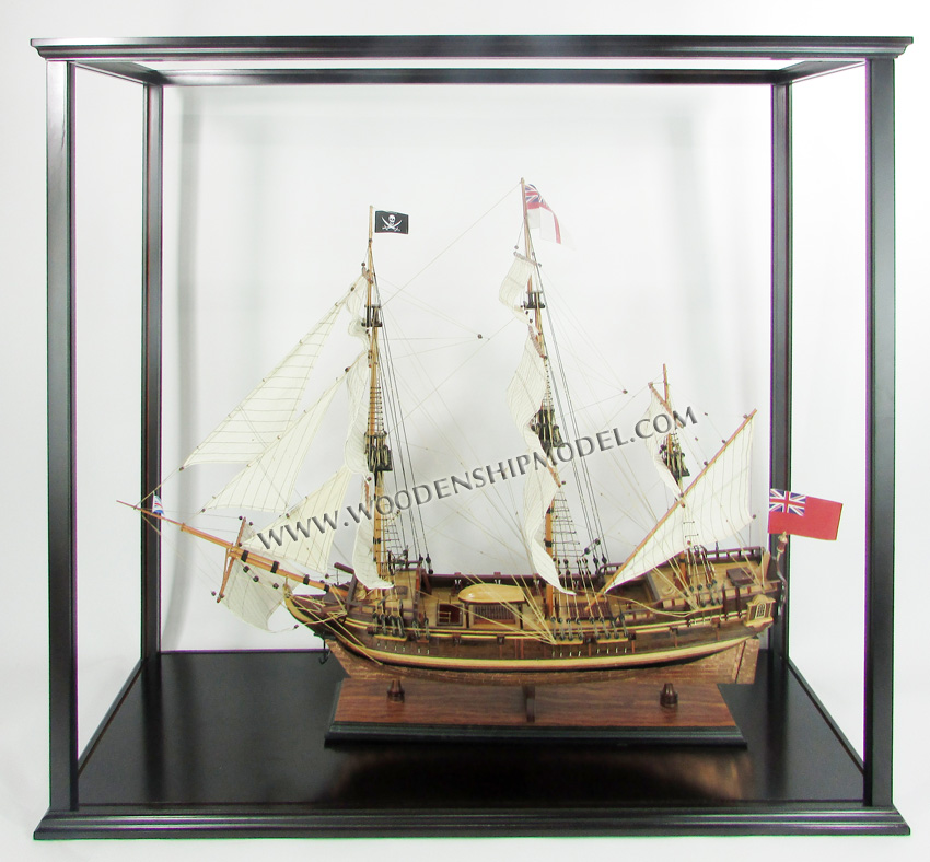 Display case for historic ships, training ships, schooners, sailing boats, assemble display case, display case for historic ships, display case for tall ships, display case for trainign ships, display cases for sailing boats, wooden display case, wood self-assemble display cases, diy display cases, table display cases, floor display cases