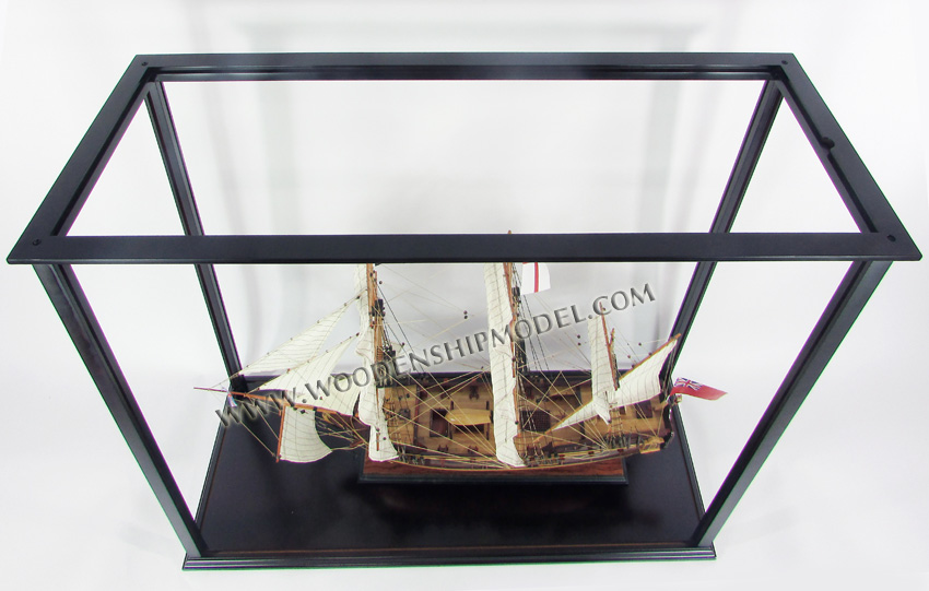 Display case for historic ships, training ships, schooners, sailing boats, assemble display case, display case for historic ships, display case for tall ships, display case for trainign ships, display cases for sailing boats, wooden display case, wood self-assemble display cases, diy display cases, table display cases, floor display cases