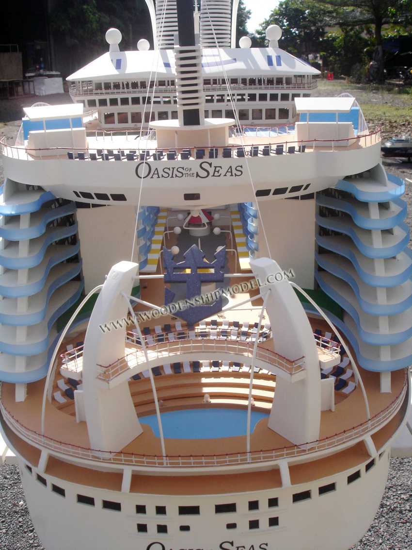 Oasis of the Seas Model Ship Stern View