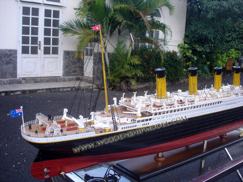 Titanic Stern View