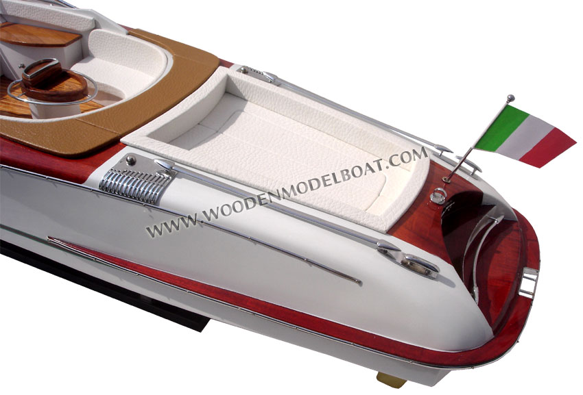 RIVA GUCCI sun deck