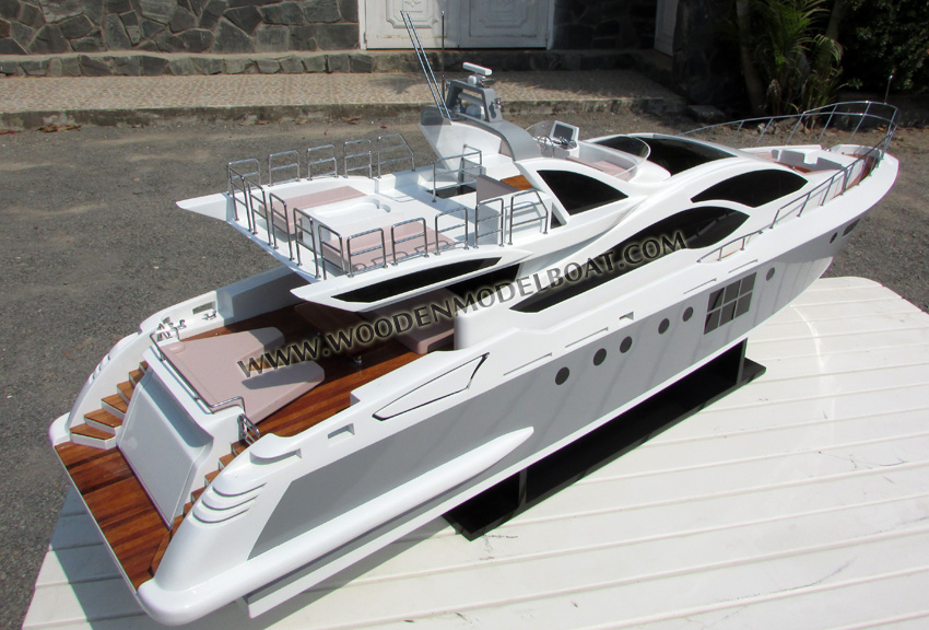 Azimut Grande 120SL for sale