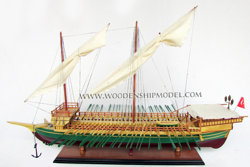 Bastarde ship model