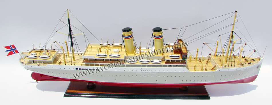 SS Bergensfjord ship model, model ship SS Bergensfjord ready for display, wooden ship model SS Bergensfjord, handcrafted ship model SS Bergensfjord, scratch build ship model SS Bergensfjord, SS Bergensfjord scale ship model, handmade SS Bergensfjord model ship, Norwegian American Line SS Bergensfjord, Norwegian American ocean liner model ship, ship model of Norwegian American Line SS Bergensfjord SS Stavangerfjord