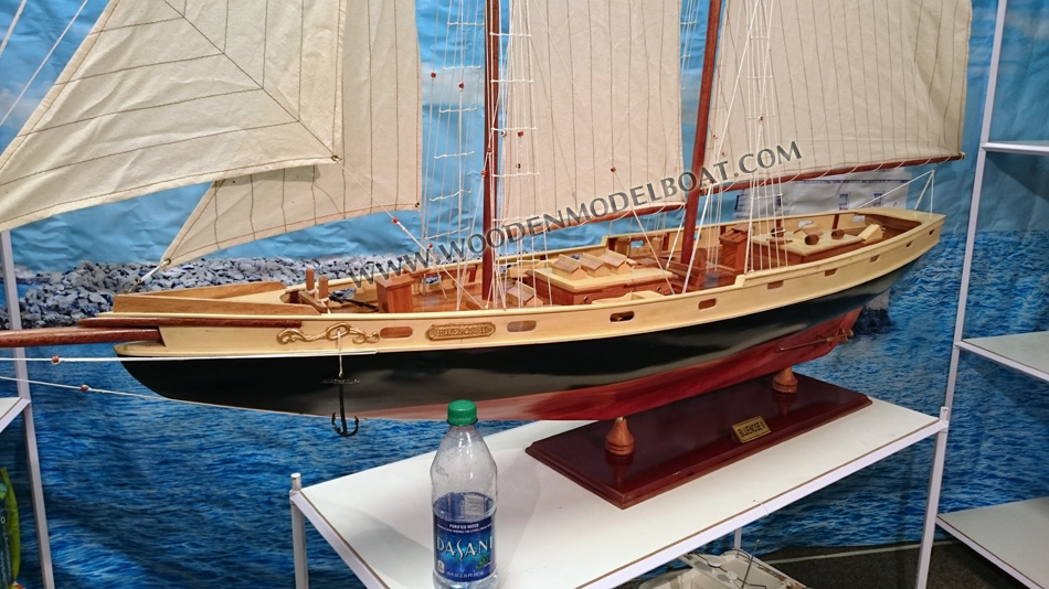 Wooden Model Boat Bluenose II, Bluenose II sailboat, sailing boat bluenose II, wooden sail boat Bluenose II, schonner Bluenose II model, display Bluenose II model boat, wood boat Bluenose II for display, hand-crafted Bluenose II model, hand-made Bluenose II model boat, huge Bluenose II model, decorative Bluenose II model boat, display boats for restaurant, display boat for hotel, display boat for office