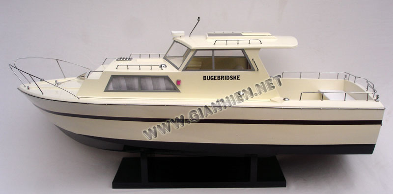 Model custom make Bugebridske