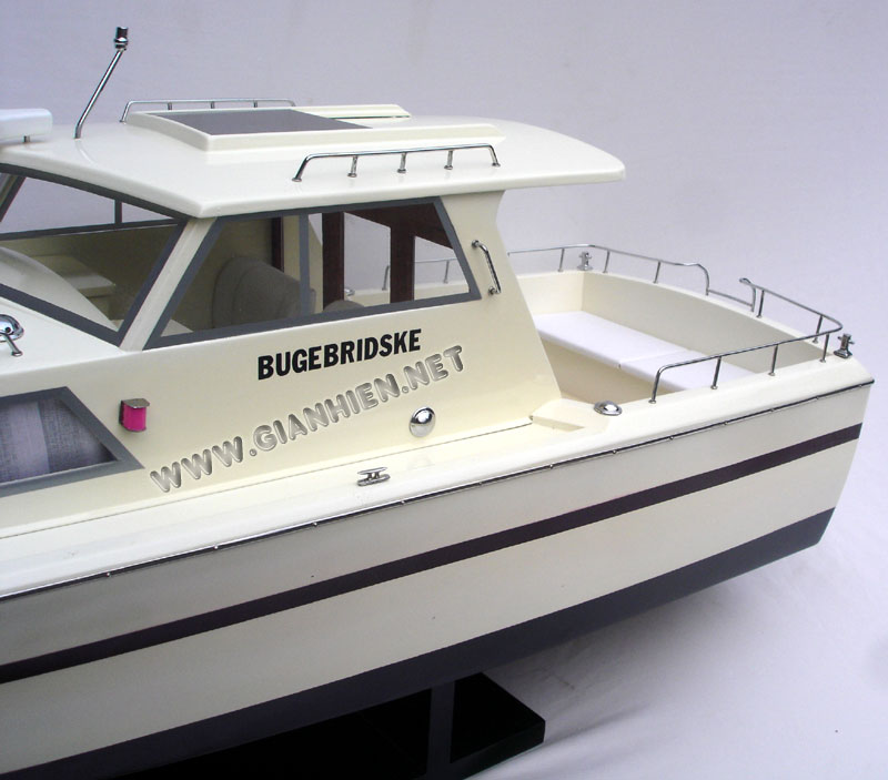 Model Boat