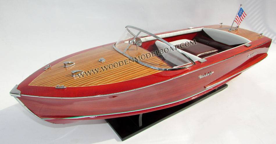 Century Resorter 1958 model, model boat Century Resorter 1958, hand-crafted Century Resorter 1958, boat Century Resorter 1958 model, wooden model boat Century Resorter 1958, Century model boat, Wodoen boat model century resorter, wooden boat ccentury, century resorter model boat, century model boat display, wood boat century resorter 1958, display model century resorter