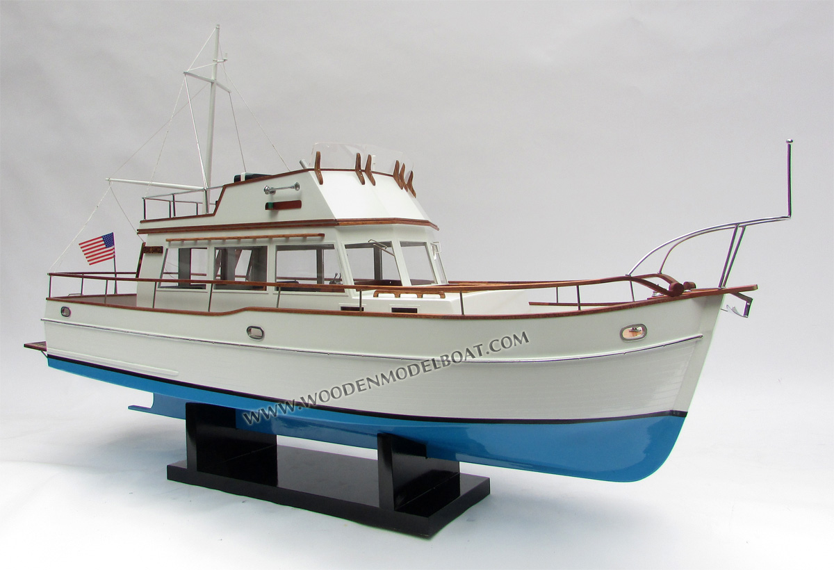 Grand Bank 32 trawler MODERN YACHT, yacht model Grand Bank 32 trawler, Hand-crafted Grand Bank 32 trawler yacht model, hand-made Grand Bank 32 trawler model, yacht model Grand Bank 32 trawler, display model Grand Bank 32 trawler, yacht model for display, Grand Bank 32 trawler cayman island yacht model, hand-made yacht model Grand Bank 32 trawler, Grand Bank 32 trawler for display, Grand Bank 32 trawler luxury yacht