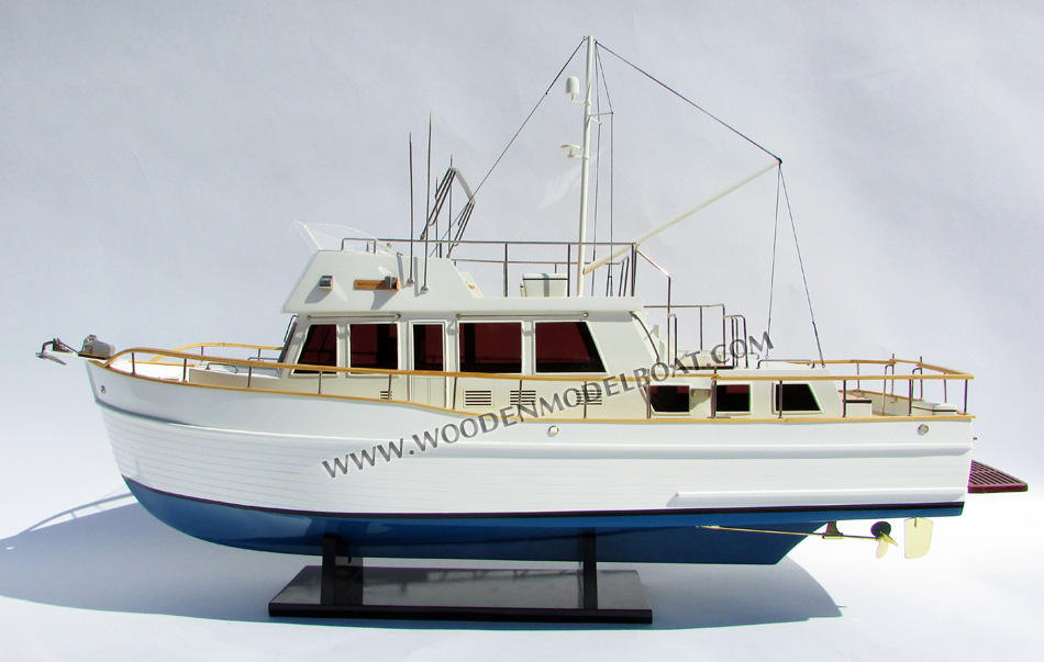 Grand Bank 42 trawler MODERN YACHT, yacht model Grand Bank 42 trawler, Hand-crafted Grand Bank 42 trawler yacht model, hand-made Grand Bank 42 trawler model, yacht model Grand Bank 42 trawler, display model Grand Bank 42 trawler, yacht model for display, Grand Bank 42 trawler cayman island yacht model, hand-made yacht model Grand Bank 42 trawler, Grand Bank 42 trawler for display, Grand Bank 42 trawler luxury yacht