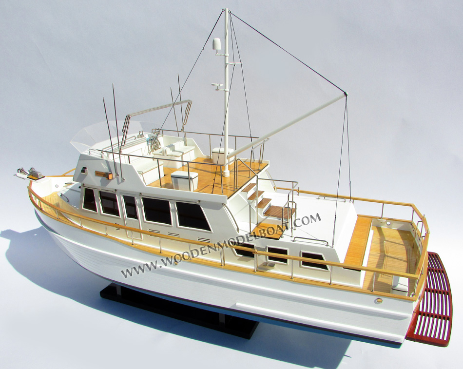 Grand Bank 42 trawler MODERN YACHT, yacht model Grand Bank 42 trawler, Hand-crafted Grand Bank 42 trawler yacht model, hand-made Grand Bank 42 trawler model, yacht model Grand Bank 42 trawler, display model Grand Bank 42 trawler, yacht model for display, Grand Bank 42 trawler cayman island yacht model, hand-made yacht model Grand Bank 42 trawler, Grand Bank 42 trawler for display, Grand Bank 42 trawler luxury yacht