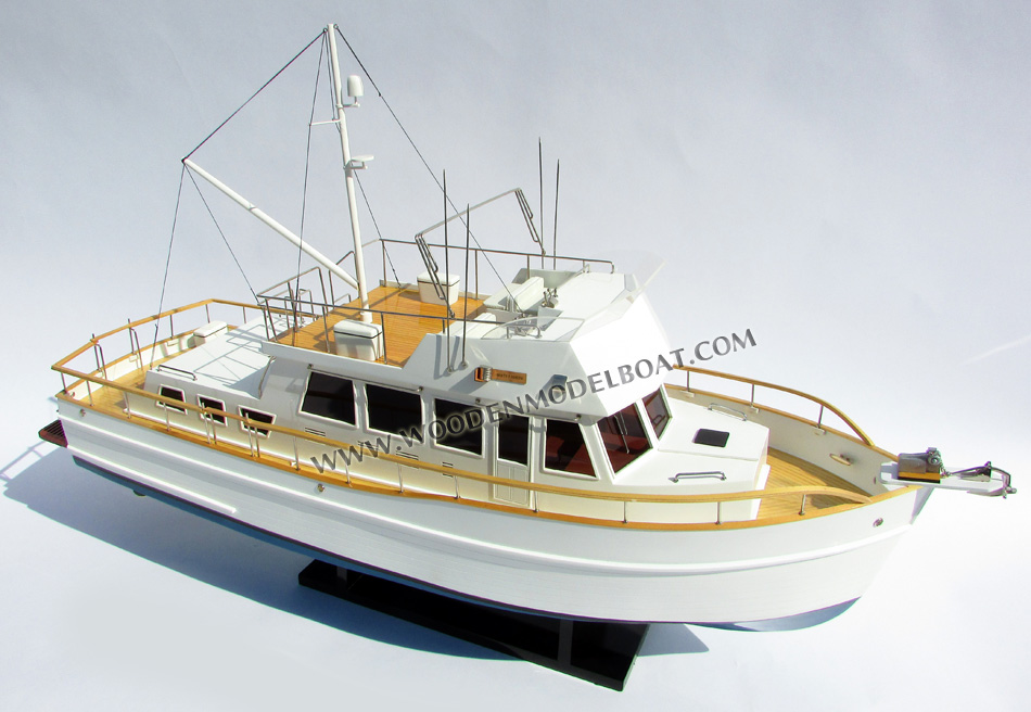 Grand Bank 42 trawler MODERN YACHT, yacht model Grand Bank 42 trawler, Hand-crafted Grand Bank 42 trawler yacht model, hand-made Grand Bank 42 trawler model, yacht model Grand Bank 42 trawler, display model Grand Bank 42 trawler, yacht model for display, Grand Bank 42 trawler cayman island yacht model, hand-made yacht model Grand Bank 42 trawler, Grand Bank 42 trawler for display, Grand Bank 42 trawler luxury yacht