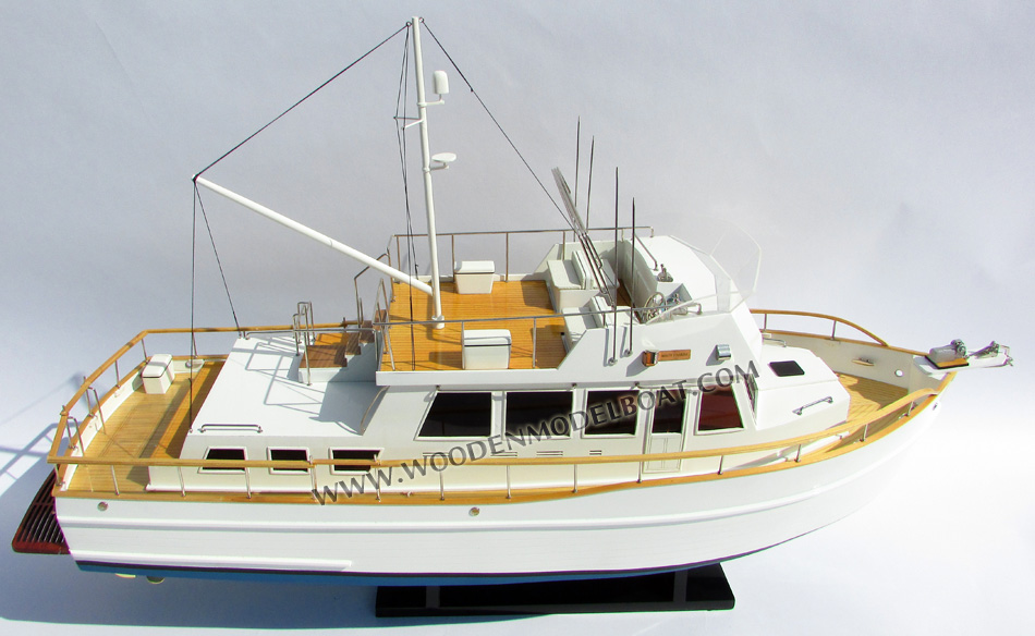 Grand Bank 42 trawler MODERN YACHT, yacht model Grand Bank 42 trawler, Hand-crafted Grand Bank 42 trawler yacht model, hand-made Grand Bank 42 trawler model, yacht model Grand Bank 42 trawler, display model Grand Bank 42 trawler, yacht model for display, Grand Bank 42 trawler cayman island yacht model, hand-made yacht model Grand Bank 42 trawler, Grand Bank 42 trawler for display, Grand Bank 42 trawler luxury yacht