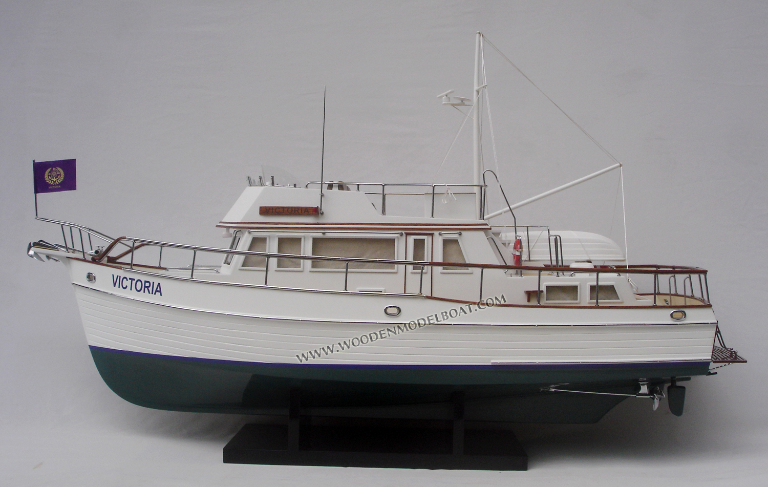 Grand Bank 42 trawler MODERN YACHT, yacht model Grand Bank 42 trawler, Hand-crafted Grand Bank 42 trawler yacht model, hand-made Grand Bank 42 trawler model, yacht model Grand Bank 42 trawler, display model Grand Bank 42 trawler, yacht model for display, Grand Bank 42 trawler cayman island yacht model, hand-made yacht model Grand Bank 42 trawler, Grand Bank 42 trawler for display, Grand Bank 42 trawler luxury yacht