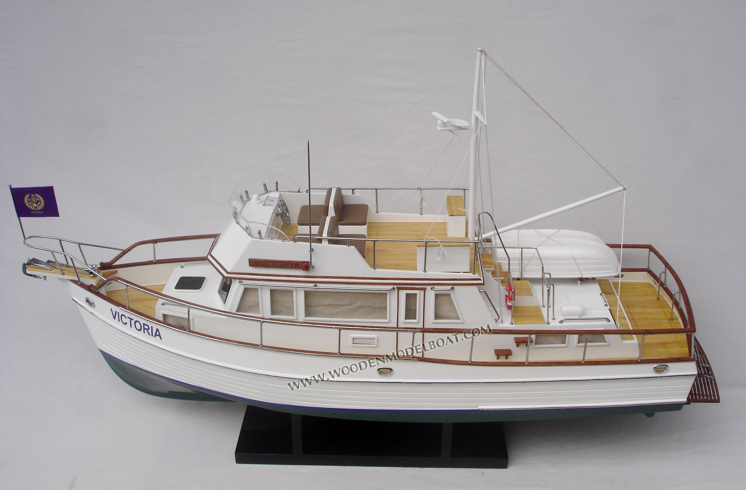 Grand Bank 42 trawler MODERN YACHT, yacht model Grand Bank 42 trawler, Hand-crafted Grand Bank 42 trawler yacht model, hand-made Grand Bank 42 trawler model, yacht model Grand Bank 42 trawler, display model Grand Bank 42 trawler, yacht model for display, Grand Bank 42 trawler cayman island yacht model, hand-made yacht model Grand Bank 42 trawler, Grand Bank 42 trawler for display, Grand Bank 42 trawler luxury yacht