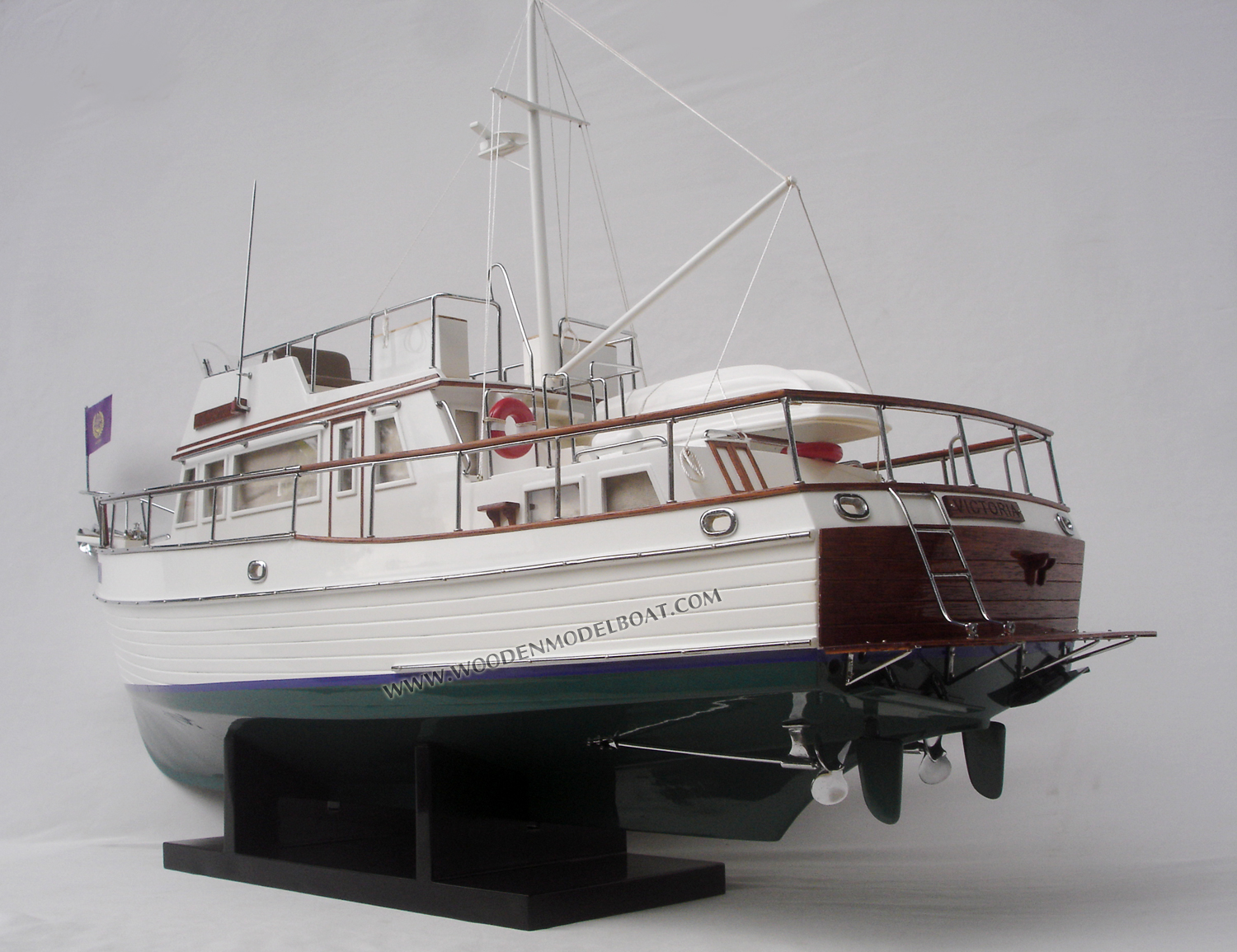 Grand Bank 42 trawler MODERN YACHT, yacht model Grand Bank 42 trawler, Hand-crafted Grand Bank 42 trawler yacht model, hand-made Grand Bank 42 trawler model, yacht model Grand Bank 42 trawler, display model Grand Bank 42 trawler, yacht model for display, Grand Bank 42 trawler cayman island yacht model, hand-made yacht model Grand Bank 42 trawler, Grand Bank 42 trawler for display, Grand Bank 42 trawler luxury yacht