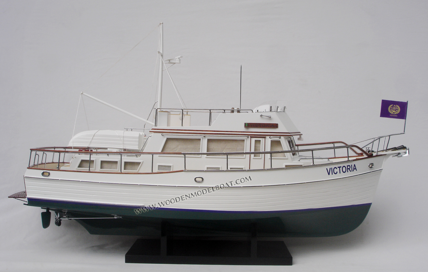 Grand Bank 42 trawler MODERN YACHT, yacht model Grand Bank 42 trawler, Hand-crafted Grand Bank 42 trawler yacht model, hand-made Grand Bank 42 trawler model, yacht model Grand Bank 42 trawler, display model Grand Bank 42 trawler, yacht model for display, Grand Bank 42 trawler cayman island yacht model, hand-made yacht model Grand Bank 42 trawler, Grand Bank 42 trawler for display, Grand Bank 42 trawler luxury yacht