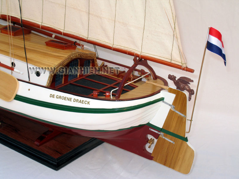 De Groene Draeck Model Ship Cockpit View