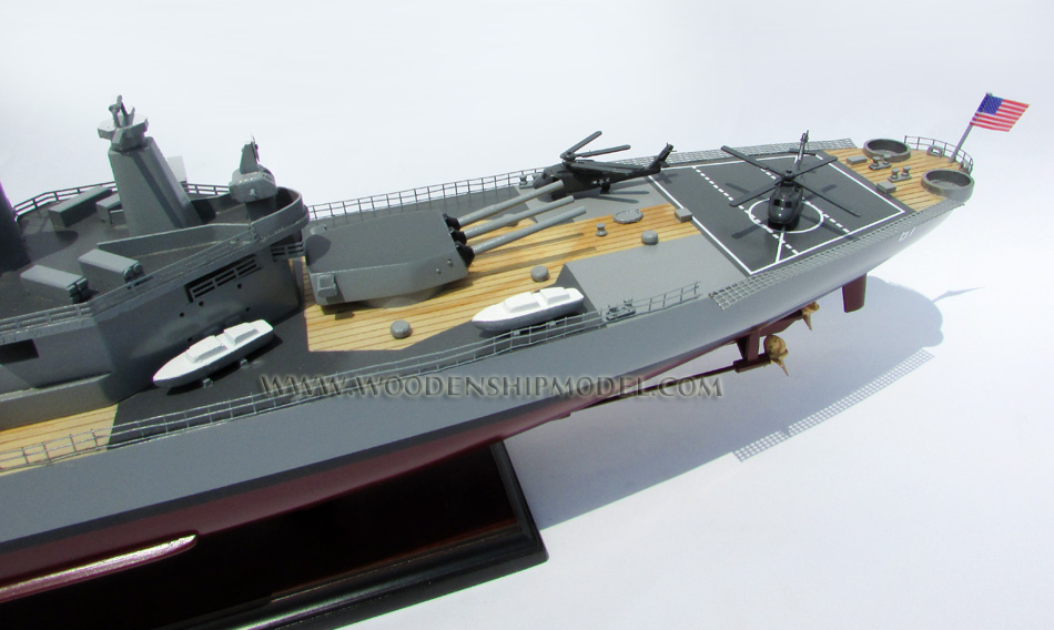 USS Iowa BB-61 war ship model, battle ship USS Iowa BB-61 model, handcrafted war ship model USS Iowa BB-61, quality model ship USS Iowa BB-61, USS Iowa BB-61 model war  ship, battle ship model New Jeysey, handmade Iowa BB-61 BB62 model ship, uss missouri, model ship uss Iowa BB-61