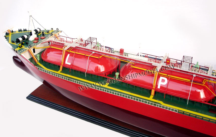 Hand-made LPG Carrier Model