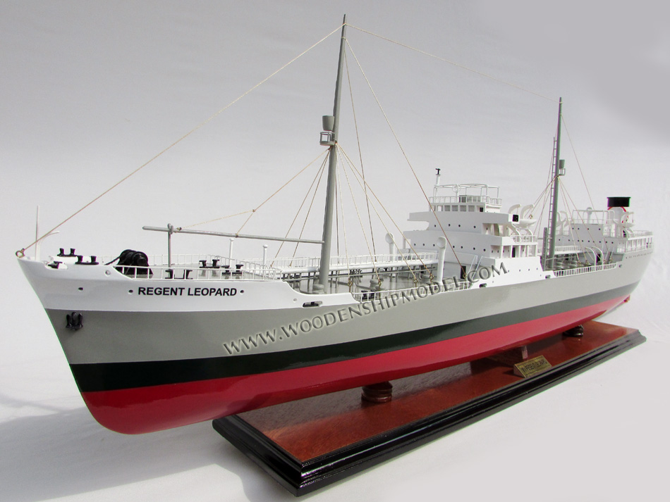 tanker model Regent Leopard, ship model Regent Leopard, model ship Regent Leopard, tanker wooden ship model, tanker model Regent Leopard, Regent Leopard tanker model, model tanker esso ship, esso tanker ship model ready for display