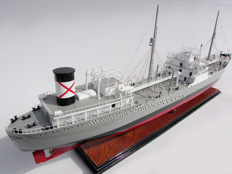 tanker model Regent Leopard, ship model Regent Leopard, model ship Regent Leopard, tanker wooden ship model, tanker model Regent Leopard, Regent Leopard tanker model, model tanker esso ship, esso tanker ship model ready for display