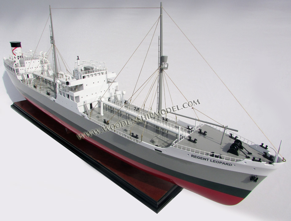 tanker model Regent Leopard, ship model Regent Leopard, model ship Regent Leopard, tanker wooden ship model, tanker model Regent Leopard, Regent Leopard tanker model, model tanker esso ship, esso tanker ship model ready for display