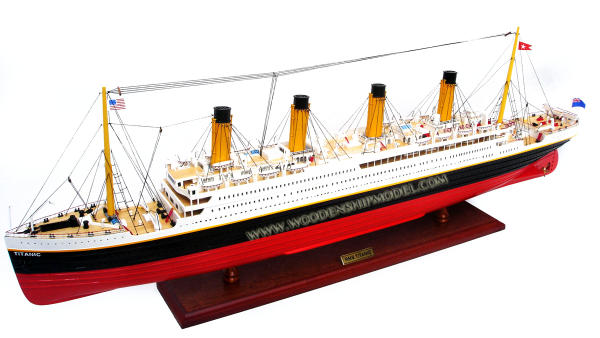 RMS Titanic Museum Quality Model Ship