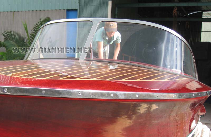 Riva Ariston Windshield