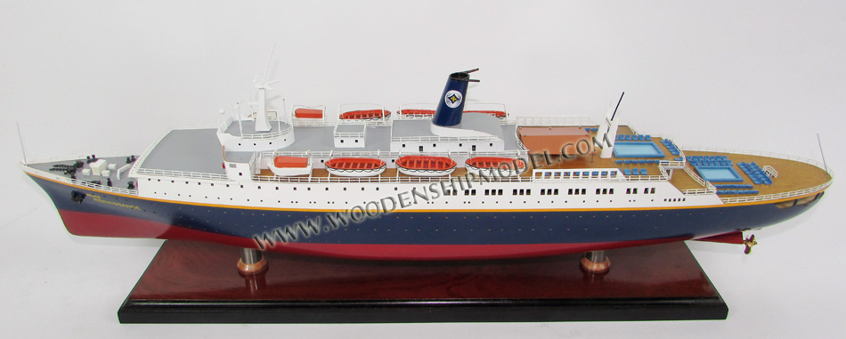 ship model World Renaissance Royal Olympic Cruise Line, model boat, wooden ship model World Renaissance Royal Olympic Cruise Line,handmade ship World Renaissance, model ship World Renaissance, world  renaissance (1966-1977) cie.francaise de navigation, homeric renaissance (1977-1978 ) epirotiki lines, world renaissance (1978-1995) epirotiki lines, awani dream (1995-1998) awani modern group, world renaissance (1998-2006) royal olympic cruises, grand victoria (2006 - 2007) elysian cruise line, blue monarch (2007- 2010) monarch classic cruises