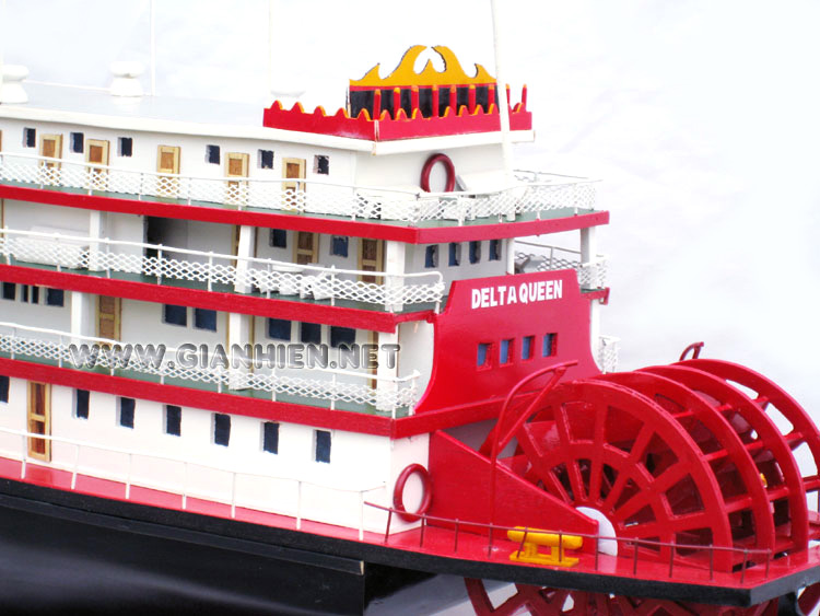 Model Steam Ship Delta Queen Stern