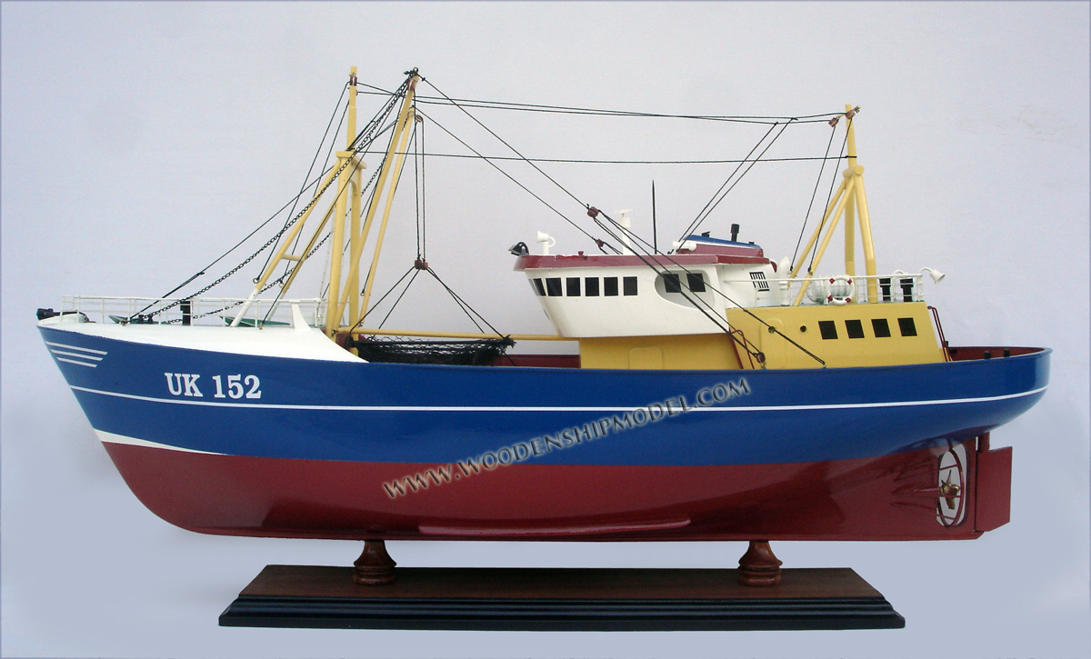 Deo Duce UK 152 model boat, Deo Duce UK 152 museum ship, Deo Duce UK 152 Netherlands, Deo Duce UK 152 tugboat model, model tug boat Deo Duce UK 152, Deo Duce UK 152 ship model ready for display, Deo Duce UK 152 Ocean-going Tug, Deo Duce UK 152 Rotterdam model ship, Deo Duce UK 152 Rotterdam model tug boat, towing boat Deo Duce UK 152 model, handcrafted Deo Duce UK 152 tug boat model, wooden model tug boat Deo Duce UK 152, wooden ship model Deo Duce UK 152</body>