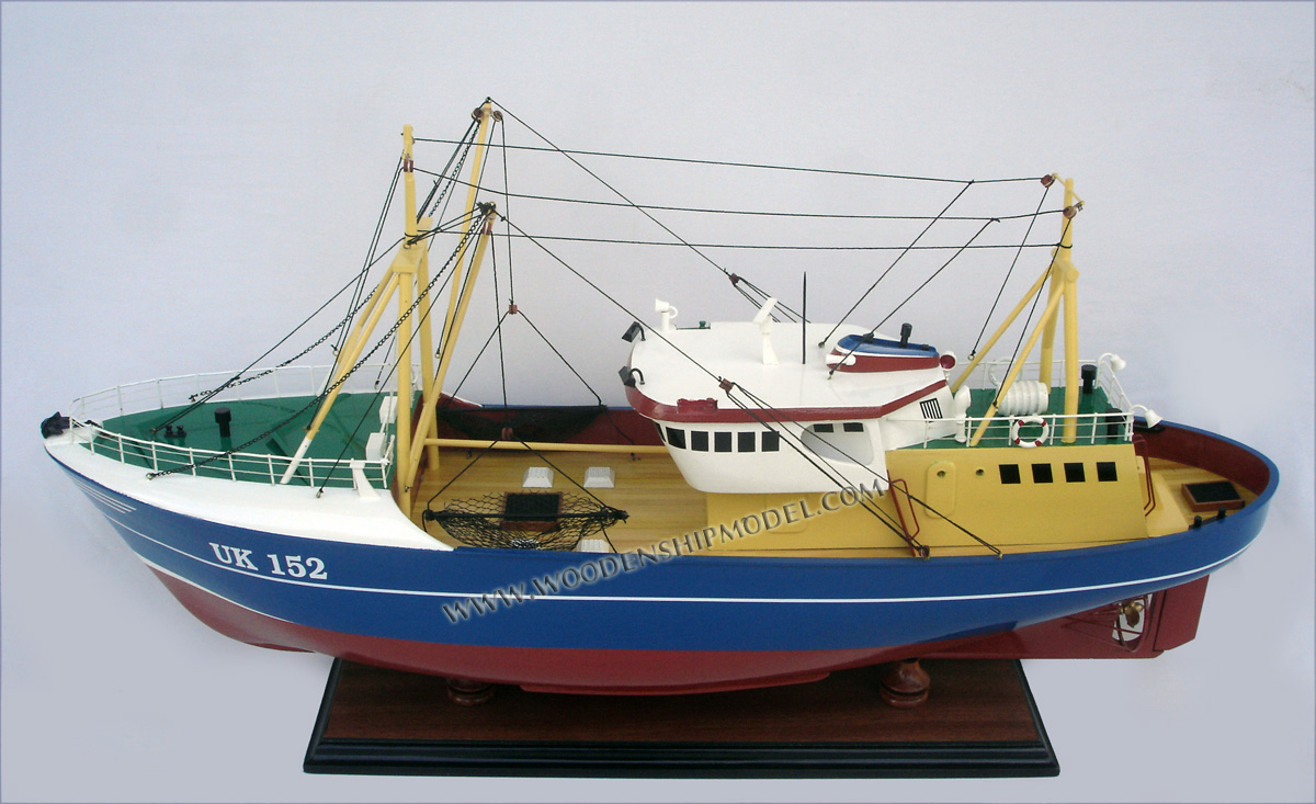 Deo Duce UK 152 model boat, Deo Duce UK 152 museum ship, Deo Duce UK 152 Netherlands, Deo Duce UK 152 tugboat model, model tug boat Deo Duce UK 152, Deo Duce UK 152 ship model ready for display, Deo Duce UK 152 Ocean-going Tug, Deo Duce UK 152 Rotterdam model ship, Deo Duce UK 152 Rotterdam model tug boat, towing boat Deo Duce UK 152 model, handcrafted Deo Duce UK 152 tug boat model, wooden model tug boat Deo Duce UK 152, wooden ship model Deo Duce UK 152</body>