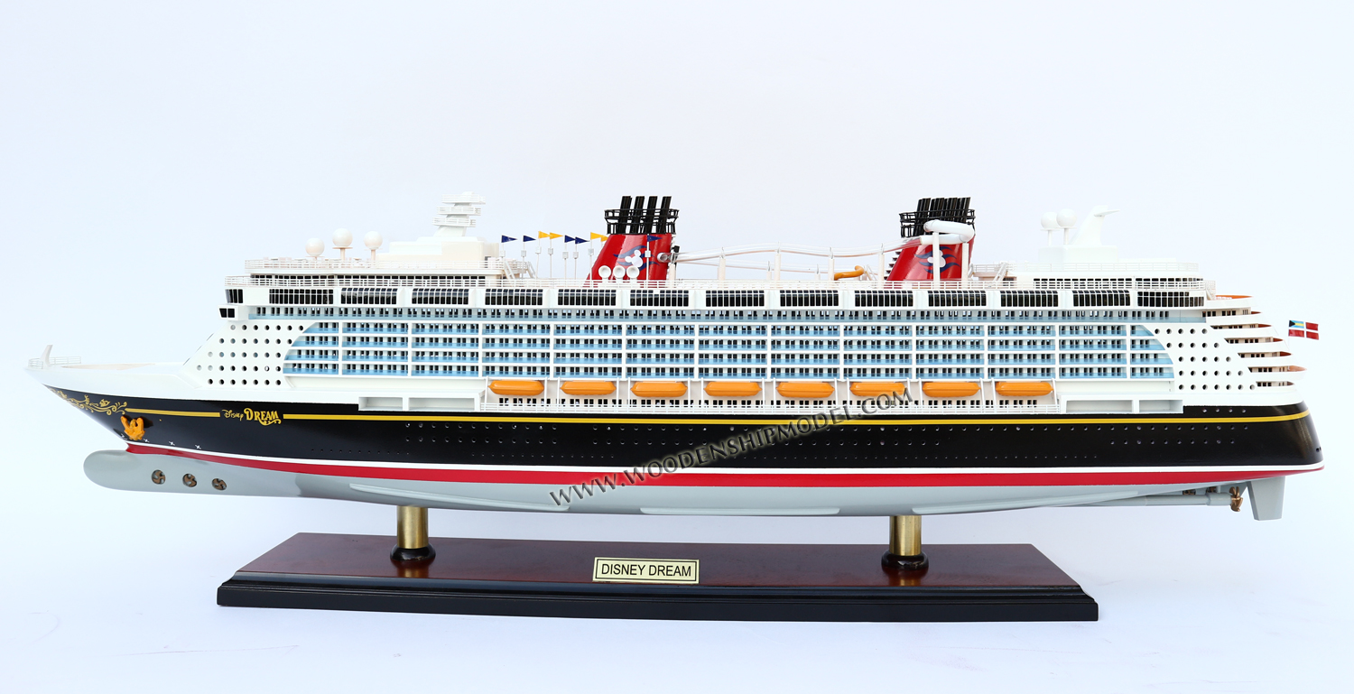 Model Disney Dream ready for display