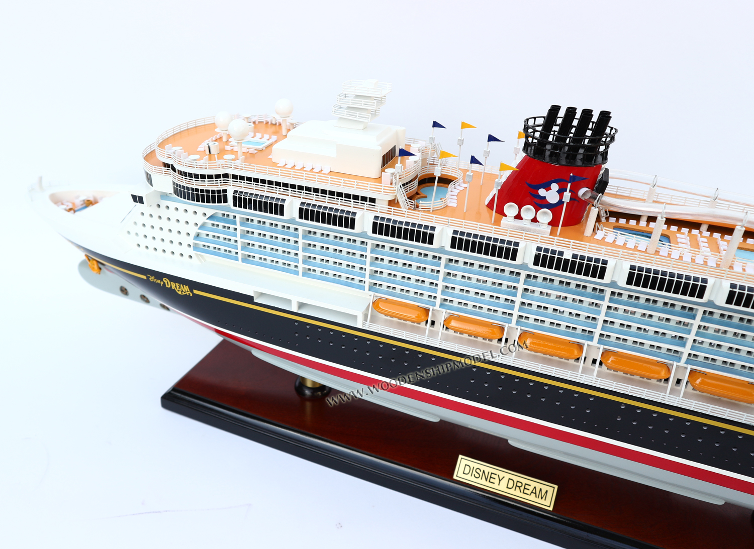 Model Disney Dream